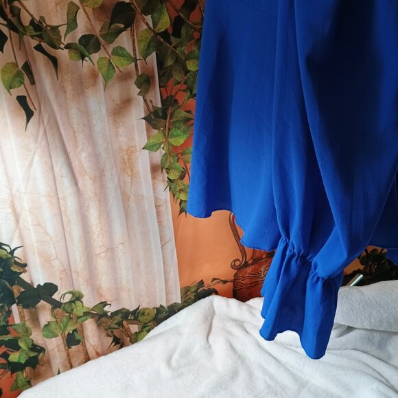 EUC: SHEIN Curve Sze 4XL Royal Blue Peplum Puff Sleeve Blouse - Picture 4 of 4